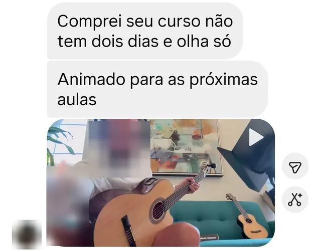 Comentário de aluno sobre as aulas do Gean, com nome e foto borrados